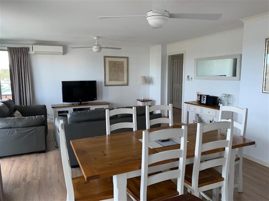 פורסטר Sails Apartments מראה חיצוני תמונה