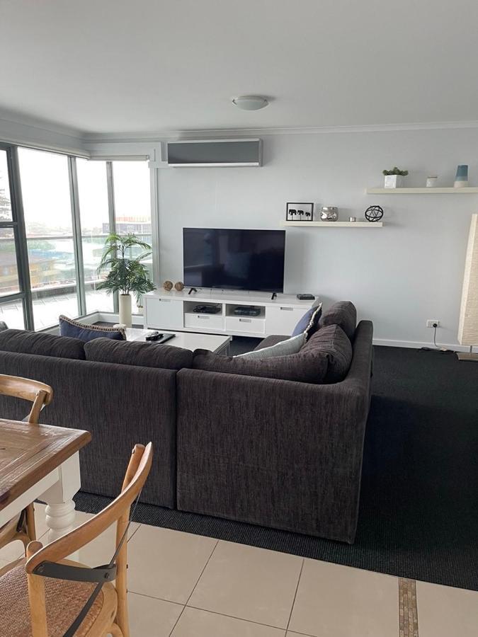פורסטר Sails Apartments מראה חיצוני תמונה